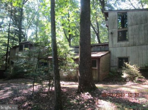 17500 Shenandoah Ct, Ashton MD 20861-9774 exterior