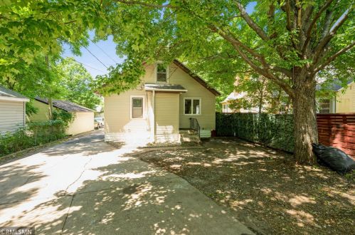 1216 Burr St, Saint Paul, MN 55130-3545