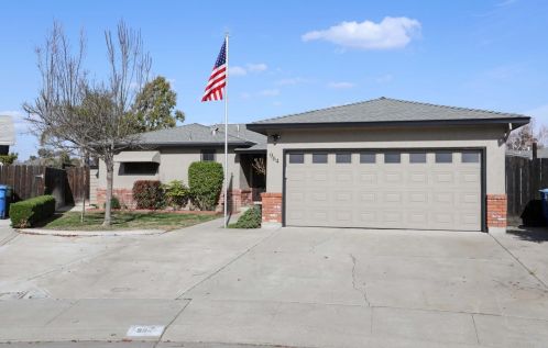 964 Jade Pl, Manteca, CA 95336-3523