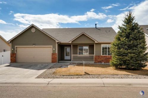 3581 Settler Ridge Dr, Mead, CO 80542-4529