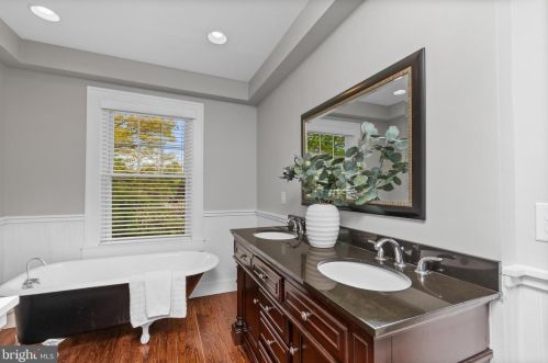 106 Jefferson Ave, Haddonfield NJ  08033-3412 exterior