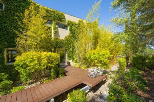 4982 Soda Rock Ln, Healdsburg, CA 95448-8047