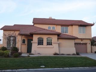 8760 Laguna St, Sharon, CA 93610-8006