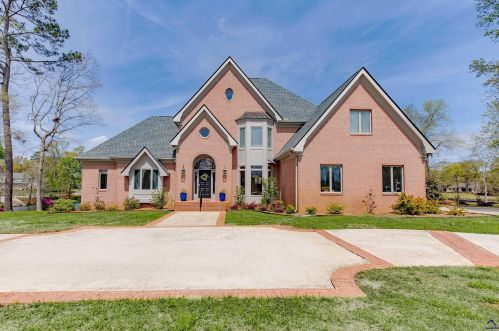 202 Club Ct, Warner Robins, GA 31088-7537