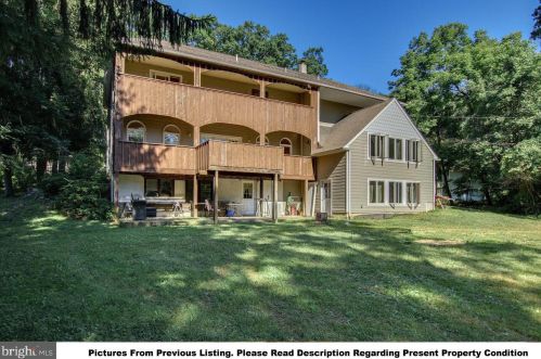 50 War Admiral Ln, Media PA  19063-5239 exterior