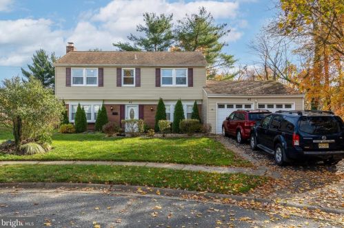 42 Fleetwood Pl, Willingboro, NJ 08046-2023