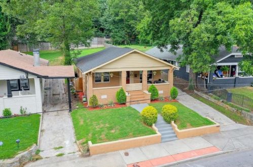 1085 Metropolitan Pkwy, Atlanta GA  30310-3437 exterior