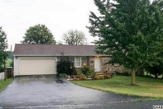 913 Petersburg Rd, Carlisle, PA 17015-9211