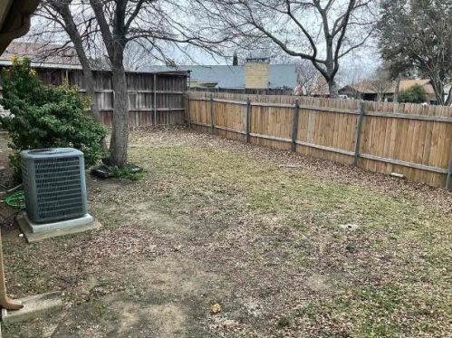 2113 Deerfield Dr, Carrollton TX  75007-5522 exterior