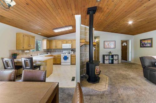 14866 Donnington Ln, Truckee CA  96161-1170 exterior