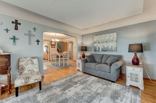 133 2nd St, Minnetrista, MN 55387