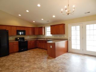 91 Lofty Cir, Stuarts Draft VA  24477-3229 exterior