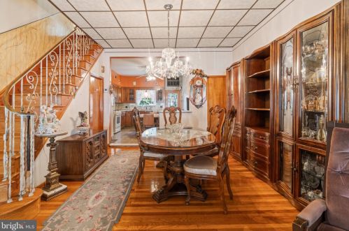 2320 10th St, Philadelphia PA 19133-1538 exterior