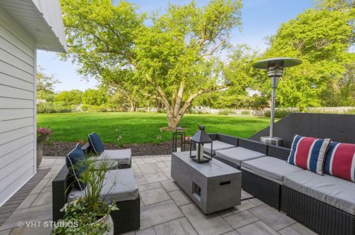24459 Davids Ct, Naperville IL  60564-8055 exterior