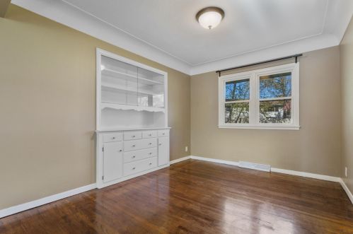 1086 Highview Dr, Saint Paul MN  55112-2418 exterior