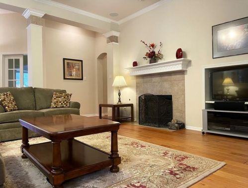 1916 Creole Dr, Austin TX  78727-3420 exterior