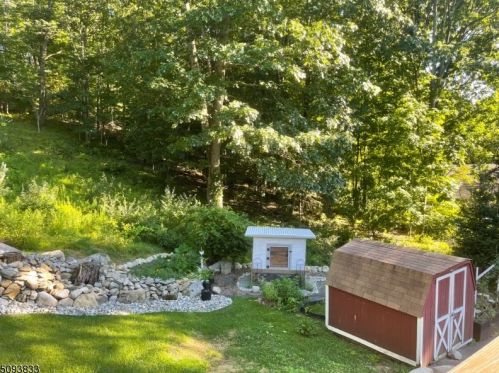 81 Stillwater Rd, Fredon, NJ 07860-5038
