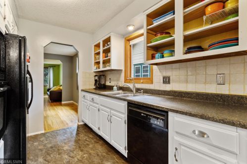 815 Hamline Ave, Saint Paul MN  55104-1300 exterior