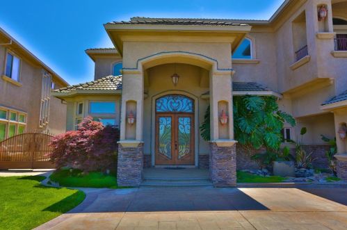 5708 Miramonte Way, Stockton, CA 95219-7172