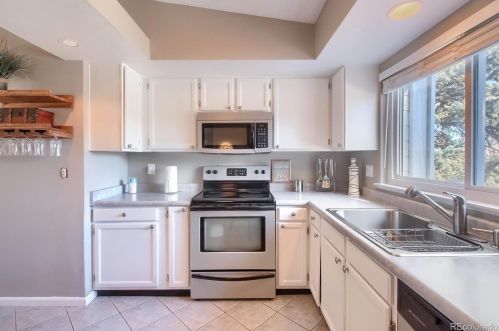 17362 Frd Dr, Aurora CO 80017-3236 exterior