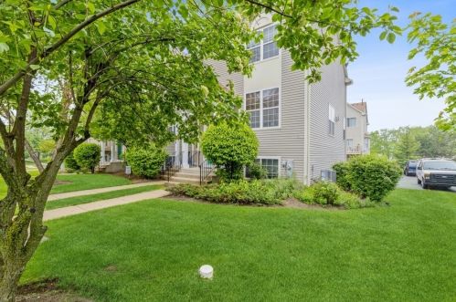 1580 Spencer Ct, Gurnee, IL 60031-9146
