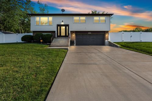 3715 163rd St, Dixmoor, IL