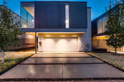 4664 Deere St, Dallas, TX 75204-3403