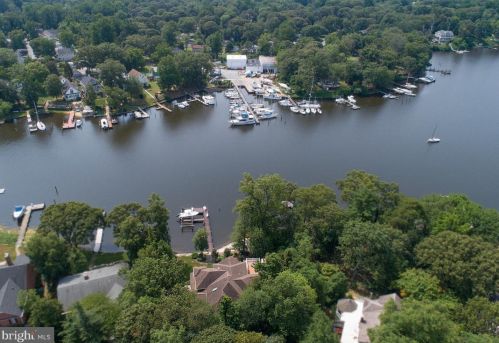 612 Cpe Mckinsey Dr, Severna Park MD 21146-4057 exterior