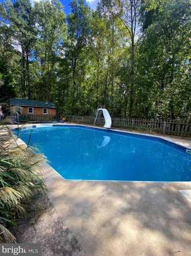 205 Mustang Ct, Gambrills, MD 21054-1133