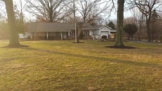 5022 Staten Dr, Godfrey, IL 62035-1514