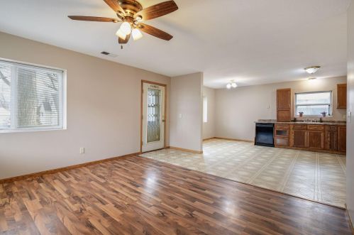 280 2nd St, Cokato, MN 55321-4591