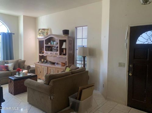 2429 Rdg Vw Ct, Simi Valley CA 93065-1923 exterior