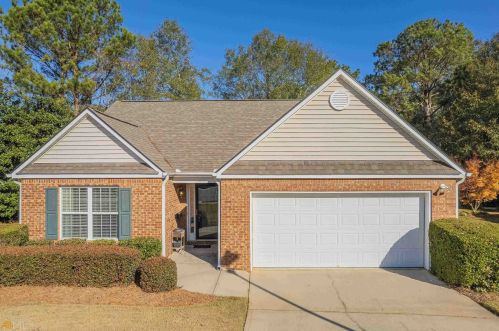530 Mockingbird Ln, Loganville, GA 30052-7388