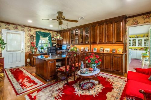 3520 Watkins Dr, Riverside CA  92507-4609 exterior