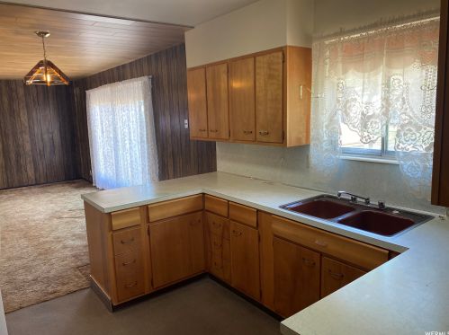 430 700, Perry UT 84302-1619 exterior