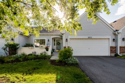 21002 Braxton Ln, Plainfield, IL 60544-7656