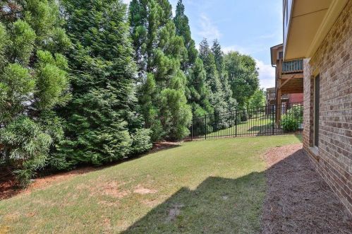 3573 Brookleigh Ln, Atlanta GA  30319-2219 exterior