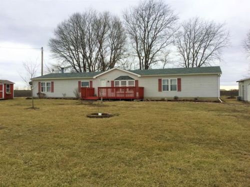 11776 400 East Rd, Fairmount, IL 61841-6102