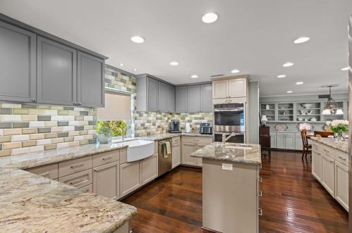 6127 Dilbeck Ln, Dallas TX  75240-5350 exterior