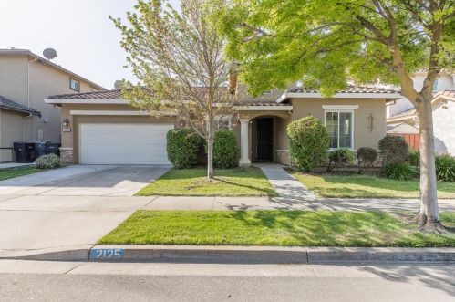 2125 Saddlebrook Way, Valley Home, CA 95361-8272