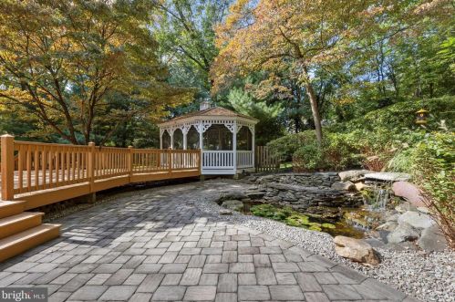 475 Cricket Ln, Media, PA 19063-5433