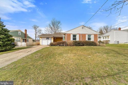 10 Winding Way Rd, Stratford, NJ 08084-1914