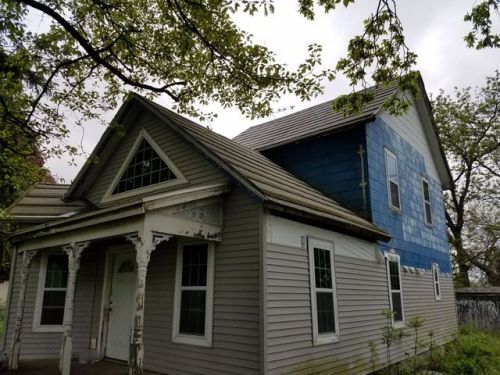 219 Main St, Roberts, IL 60962-8056