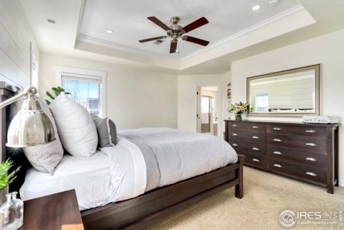 1227 Cres Dr, Fort Collins CO 80526-2917 exterior