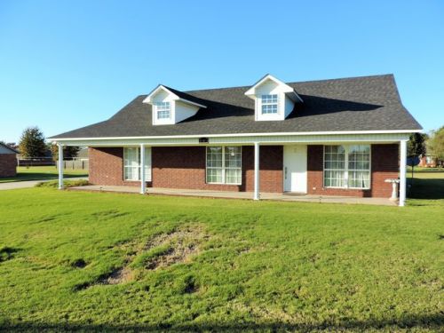 1105 Choctaw, Spiro, OK 74959-5008