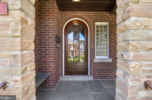 1 Noyes Ct, Silver Spring MD  20910-4121 exterior