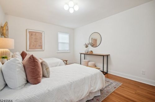 4 Northview Ter, Maplewood NJ  07040-3606 exterior