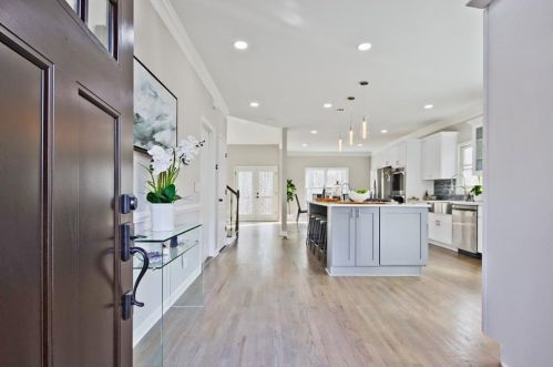 1898 Connemara Dr, Atlanta GA  30341-1565 exterior