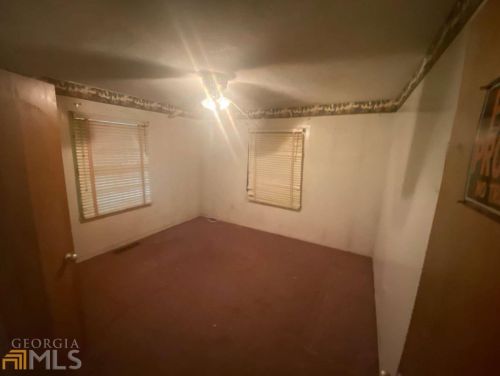 1701 Cahoon St, Atlanta, GA 30310-4715