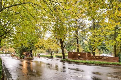 10821 Glen Acres Dr, Seattle WA  98168-5511 exterior